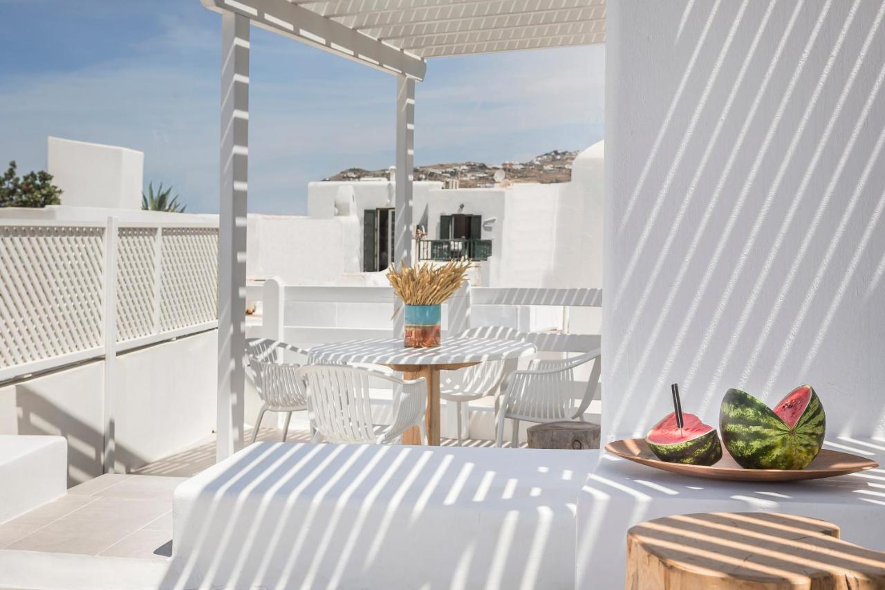Kostantis Town * Mykonos Town